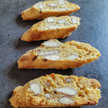 Biscotti med lime og hvid chokolade
