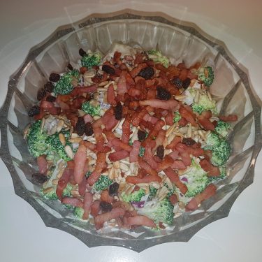 Broccolisalat1