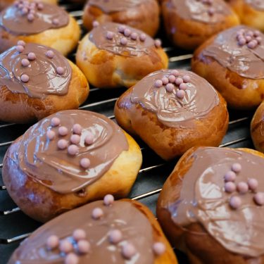Fastelavnsboller med remonce
